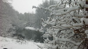 snow-on-river2